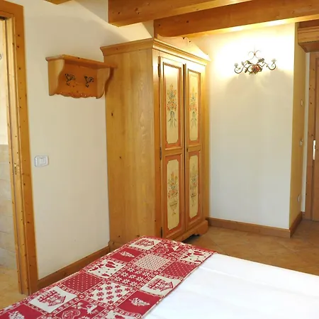 Garni Astoria & 3*