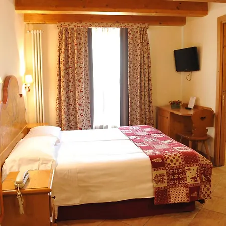 Hotell Garni Astoria & 3*