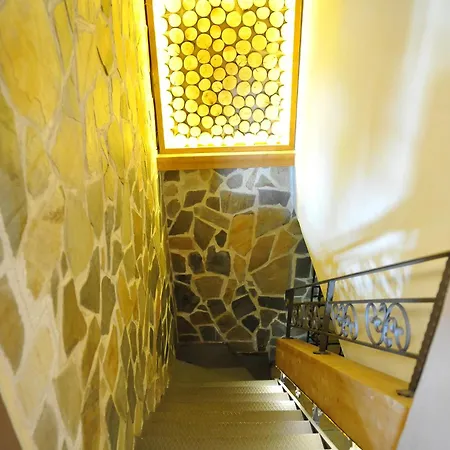 Garni Astoria & 호텔 로카라소