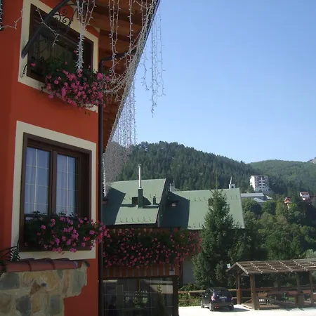 Garni Astoria & فندق 3*