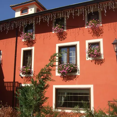 فندق Garni Astoria & روكاراسو