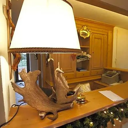 Garni Astoria & 3*