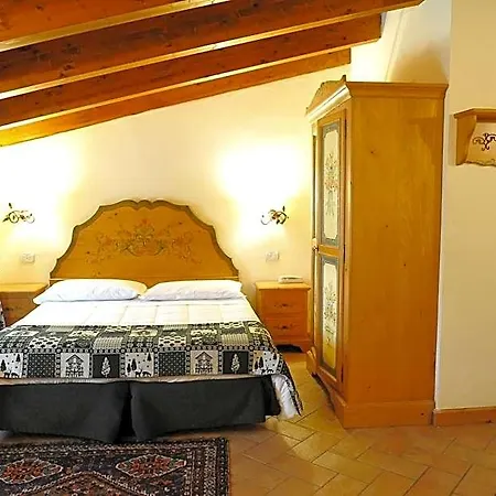 Garni Astoria & 3*