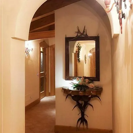Garni Astoria & 3*