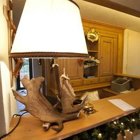 Garni Astoria & Hotell