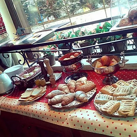 Garni Astoria & 3*