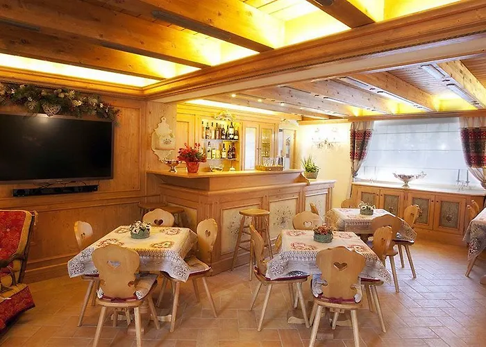 Garni Astoria & فندق